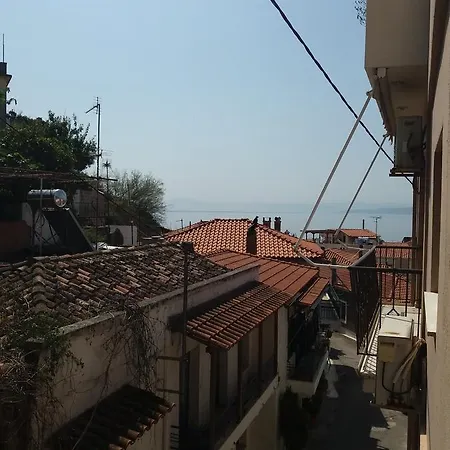 Eviali Apartman Límni
